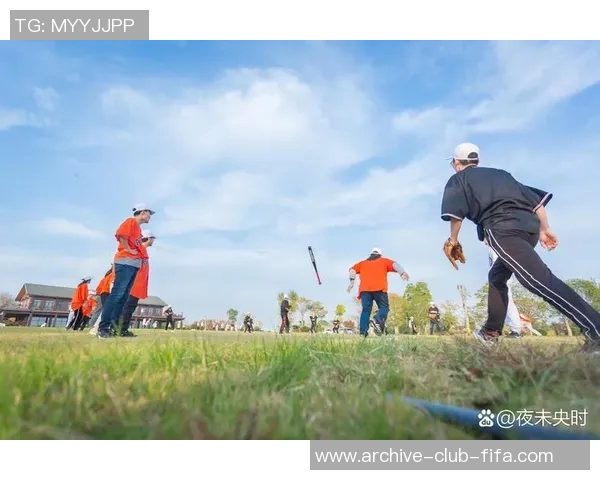 德国足球热情高涨全民参与展现国家精神与团结力量 德国足球热情高涨全民参与展现国家精神与团结力量